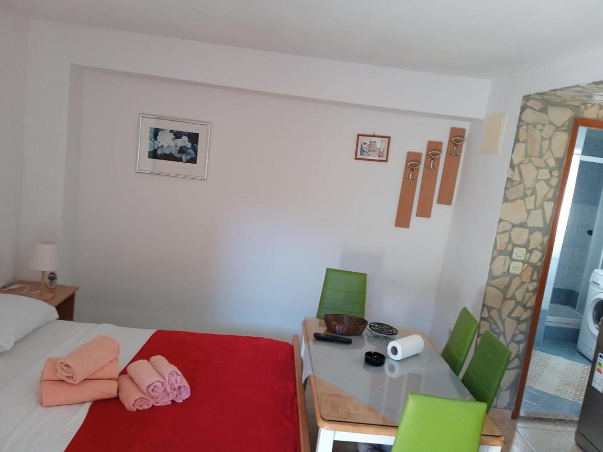 Apartmani L&Z Петрчане Экстерьер фото